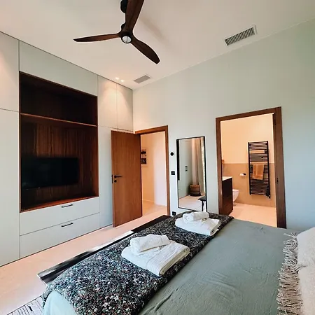 Du Golf Villa